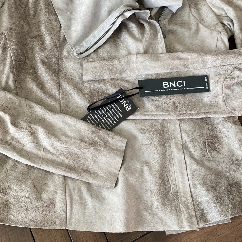 🍁Sold🍁 BNCI by Blanc Noir🍁 Drape front Faux suede Jacket🍁 - Picture 2 of 9